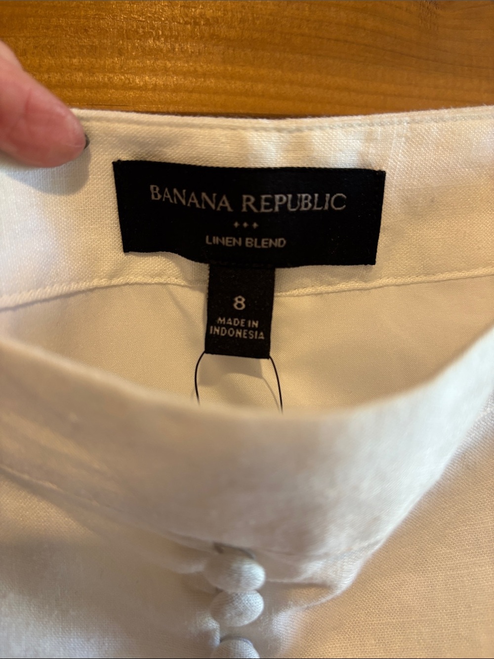 Banana Republic White A-Line Midi Skirt with Front Buttons and Center Slit - Picture 2 of 7
